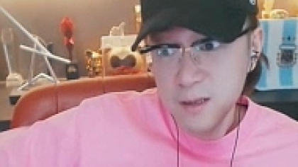 毕加索户外开播，带粉丝看别墅