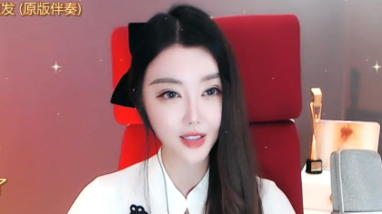 晓夏旗袍出镜，美到让人窒息！