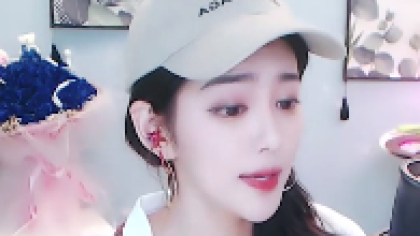 微凉单马尾造型，成熟大方有气质