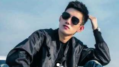 YY日报：阿哲首秀，全YY轰动！