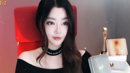 粉丝：被晓夏的美貌深深折服！