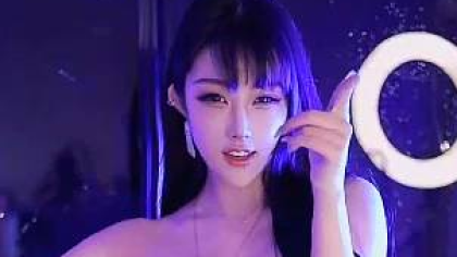 完美身材，林珊珊上演百变御姐