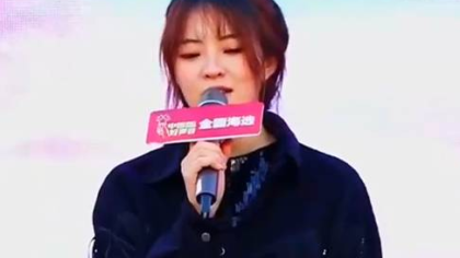 小小呵参加好声音,颜值高获赞