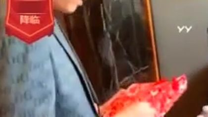 豪横！玄律随礼现场，现金10万