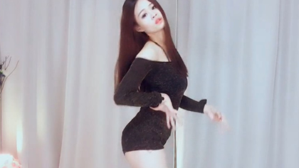 福利：超短连衣裙，贝贝激情热舞