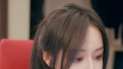 鱼闪闪亲妹妹素颜出镜，好漂亮！