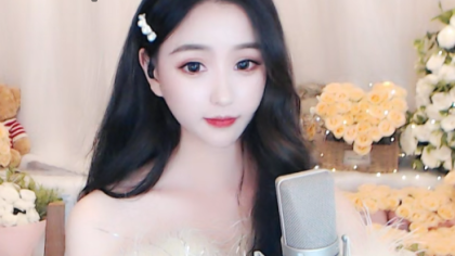 毕徒亦笙周年庆！领跑樱花周星