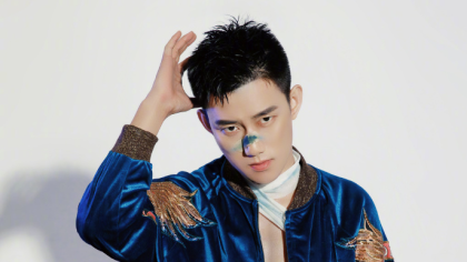 阿哲在首秀加持下夺下天使周星！