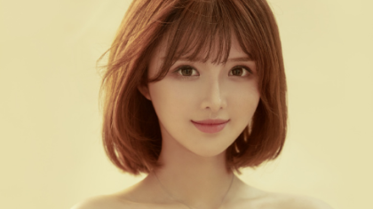 苏姗姗晒新写真，将登纳斯达克