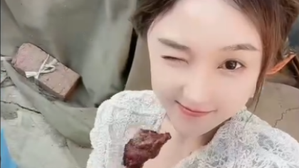 雪儿爸爸宠女儿，喜提烤全羊！