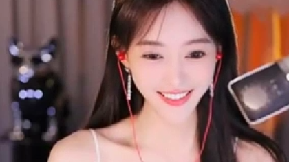 风起重新穿芮甜甜VP,省得挨踢!