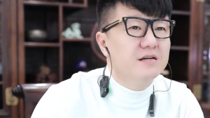 反向拜年!大佛新年送徒弟礼物