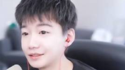 浅蓝回应与韩雅乐骂战