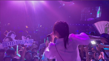 最燃女歌手，鱼闪闪近期路演商演