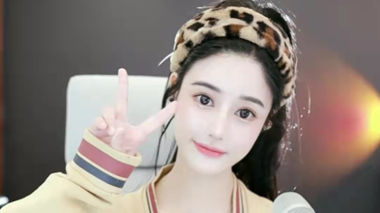 高马尾配豹纹！兰梦莎新造型曝光！