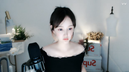 小阿嬉签约睿廷公会