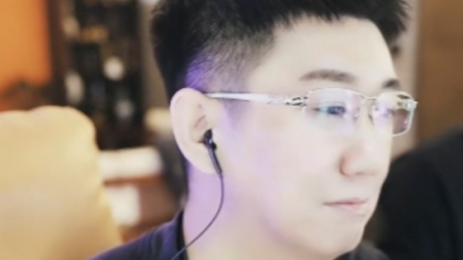 完蛋了！小浩曝直播间怒踢大叔？